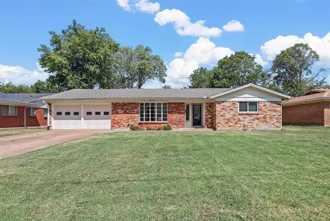 2812 Southgate Dr, Fort Worth, TX 76133