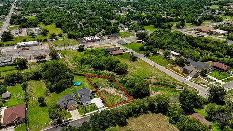 5416 Booker T St, Fort Worth, TX 76105