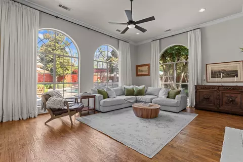 3610 Cedar Ln, Farmers Branch, TX 75234