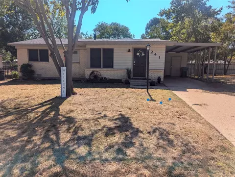241 Cedar St, Hurst, TX 76053