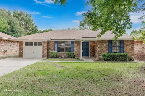 2636 Oakside Dr, Haughton, LA 71037