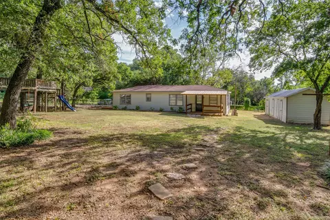 210 Post Oak Dr, Whitney, TX 76692