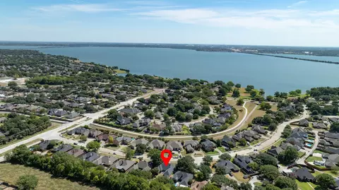 8308 Navigation Dr, Rowlett, TX 75088