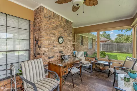 406 Westwood Dr, Bossier City, LA 71111