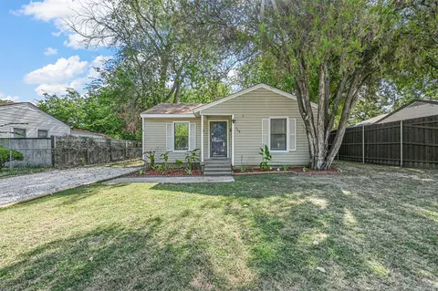 713 Gardiner St, Arlington, TX 76012