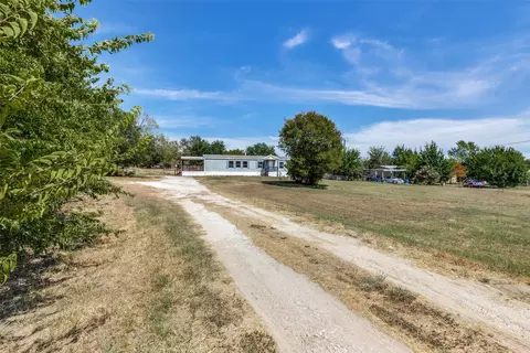 117 Hogue Ln, Springtown, TX 76082