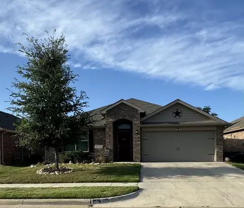 832 Rutherford Dr, Crowley, TX 76036