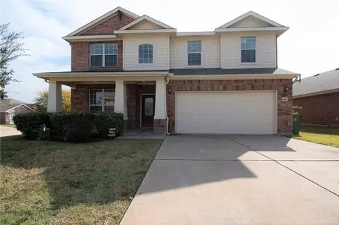 520 Moonrise Dr, Arlington, TX 76002