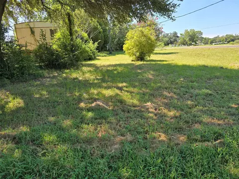 5072 State Hwy 110 N, Tyler, TX 75704