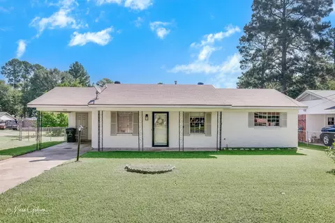7901 Hobbs Dr, Shreveport, LA 71129