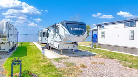6452 Peninsula Rd, Kerens, TX 75144