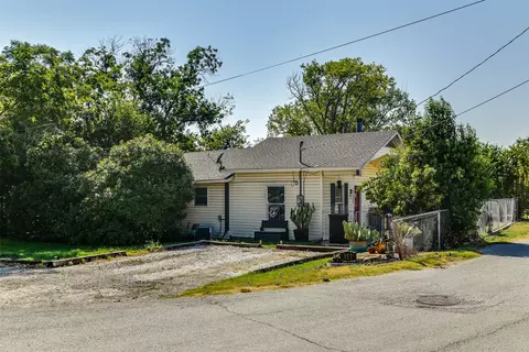 317 N 5th St, Godley, TX 76044