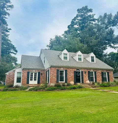 10068 Winding Ridge Dr, Shreveport, LA 71106