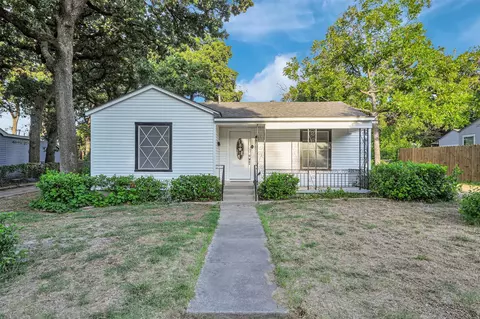 2005 Owens St, Haltom City, TX 76117