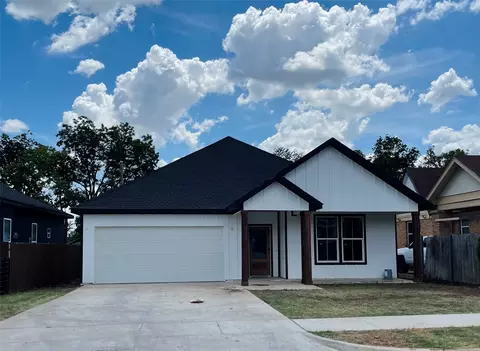 1254 E Myrtle St, Fort Worth, TX 76104