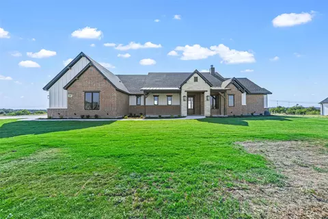 455 Red Bird Dr, Springtown, TX 76082