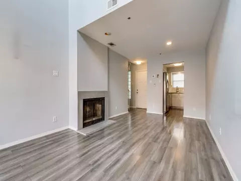 4303 Buena Vista St #310, Dallas, TX 75205
