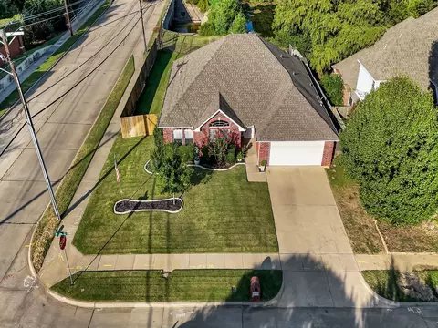 2101 Welch Pl, Mansfield, TX 76063