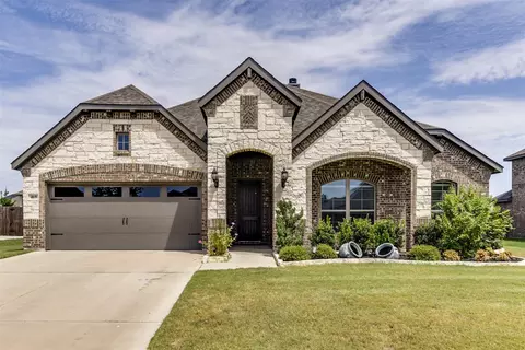 469 Alamosa Dr, Waxahachie, TX 75165