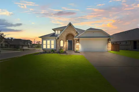 3401 Approach Ln, Little Elm, TX 75068