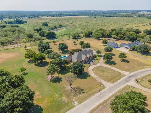 112 Martinek Ln, Palmer, TX 75152