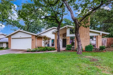 3416 Pecan Cir, Bedford, TX 76021
