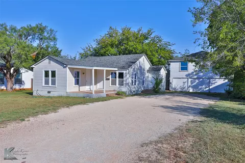 2418 S 21st St, Abilene, TX 79605