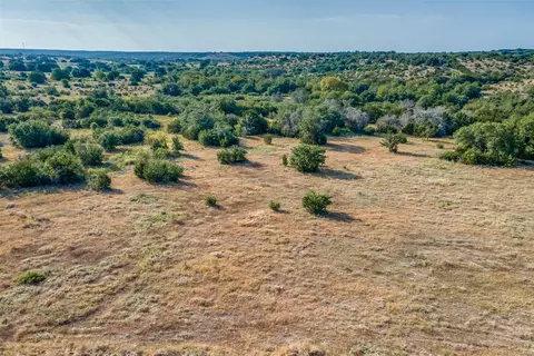 1709 Hidden Oaks Trl, Glen Rose, TX 74063