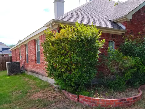 Exterior - 7310 Colfax Dr, Rowlett, TX 75089 photo 4 of 6