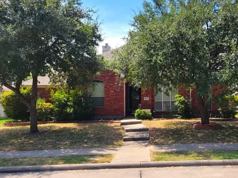 7310 Colfax Dr, Rowlett, TX 75089
