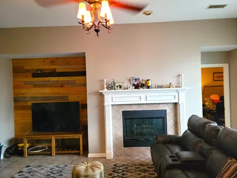Living - 7310 Colfax Dr, Rowlett, TX 75089 photo 3 of 4