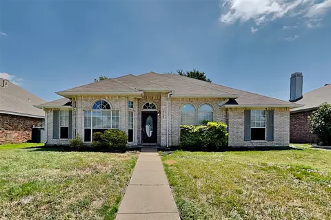7144 Fox Dr, The Colony, TX 75056
