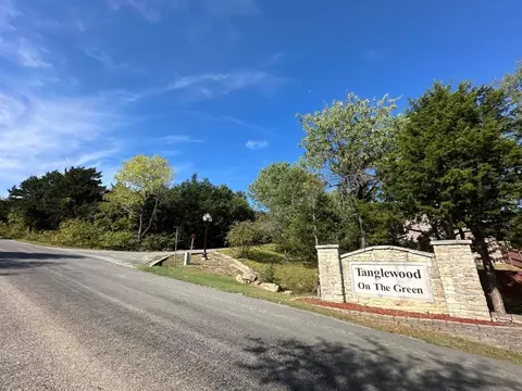 16 Greenway Bnd # C, Pottsboro, TX 75076
