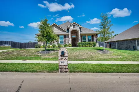 804 Royse Ridge Rd, Ennis, TX 75119