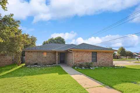 6637 Old Whitley Rd, Watauga, TX 76148