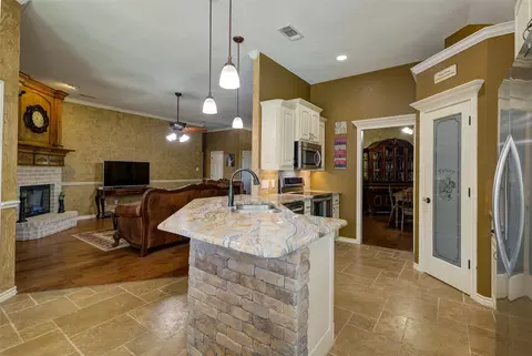1417 Thomas Rd, Springtown, TX 76082 photo 9