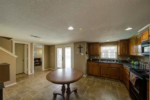 1417 Thomas Rd, Springtown, TX 76082 photo 29