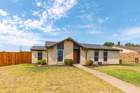 921 Longhorn Dr, Plano, TX 75023