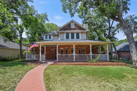 5837 Forest Bend Pl, Fort Worth, TX 76112