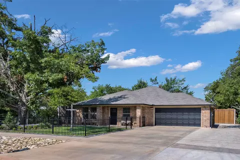 1012 S Frances St, Terrell, TX 75160