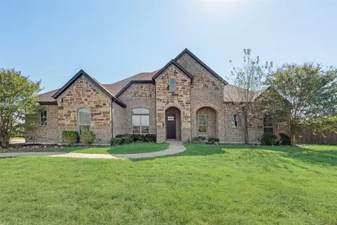 108 Springfield Lakes Dr, Waxahachie, TX 75165