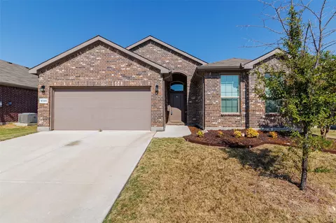 9120 Highland Orchard Dr, Fort Worth, TX 76179