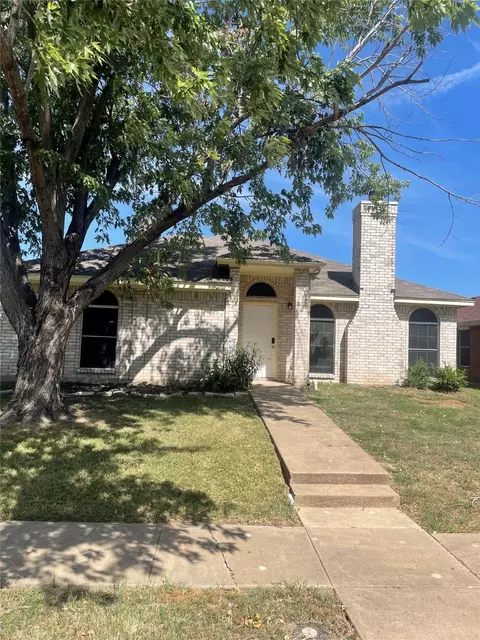 2005 Creek Royal Dr, Mesquite, TX 75181