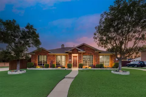 1001 Chesterfield Dr, Murphy, TX 75094