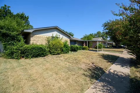 6325 Hidden Trail Dr, Dallas, TX 75241