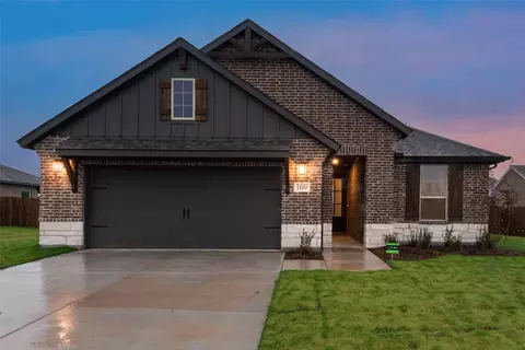 109 Aero Vista Dr, Caddo Mills, TX 75135