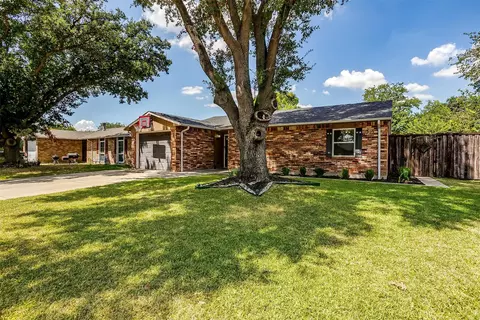5221 Arbor Glen Rd, The Colony, TX 75056