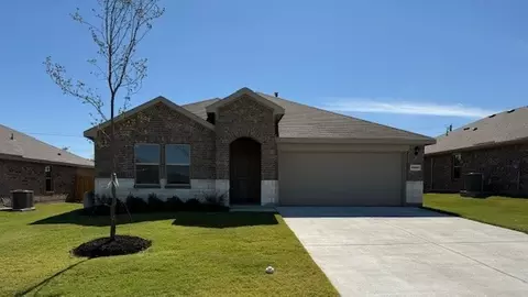 13497 Gunsmoke Ln, Cresson, TX 76035