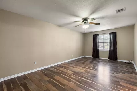 609 E Pine St, West, TX 76691 photo 24