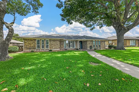 2617 Grandview Dr, Plano, TX 75075